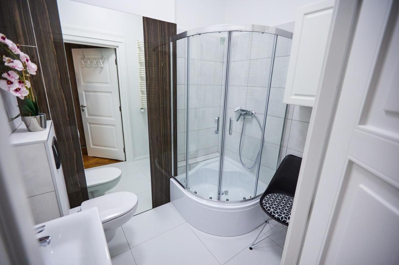 Art Deco Apartament Dla 6 Osob Chorzow/Katowice 6A Kültér fotó